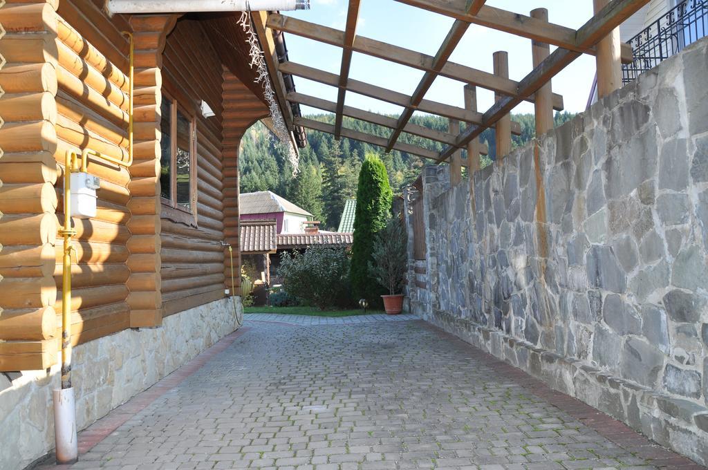 Cottage Smerekovyi Skole Buitenkant foto